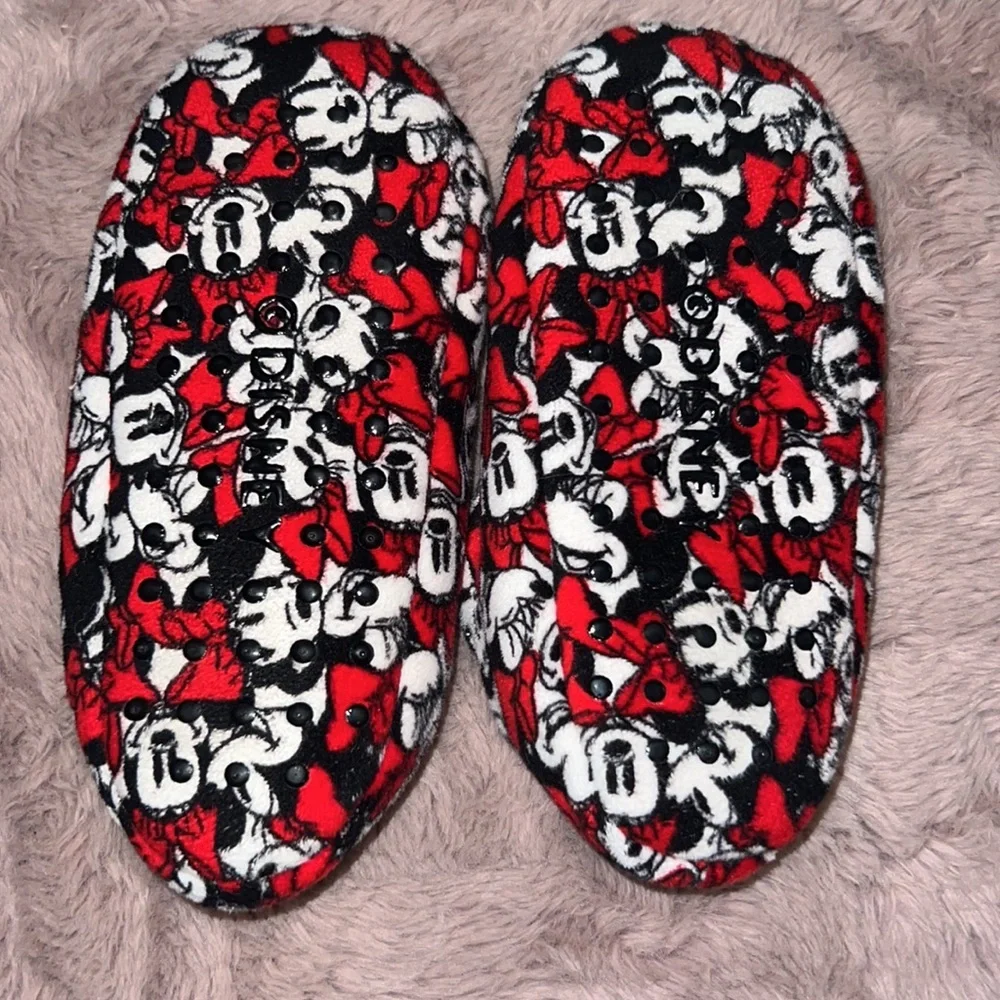Disney Minnie Mouse black white & red non-slip soft cozy slippers 10” long​